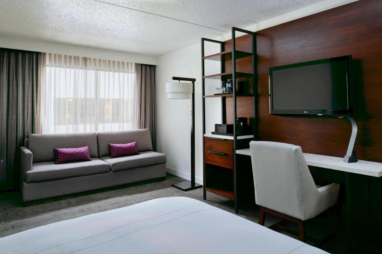 Marriott East Lansing At University Place Eksteriør billede